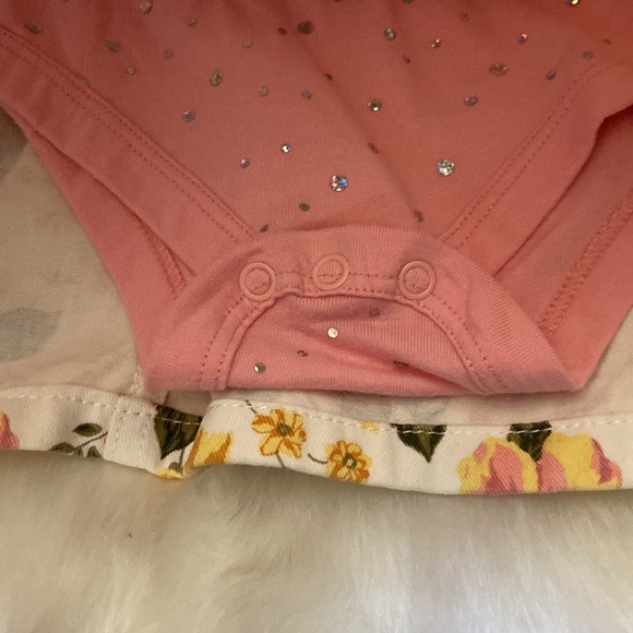 Absolutely adorable floral romper dress duo - Picture 5 of 11